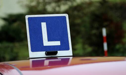 Jak wygląda szkolenie na prawo jazdy kategorii B?