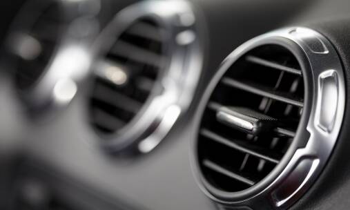 Jak dbać o klimatyzację w samochodzie?