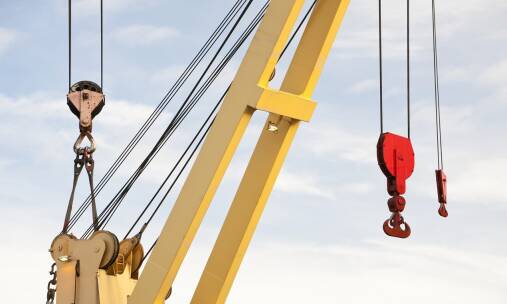 Co zaliczamy do usług dźwigowych?