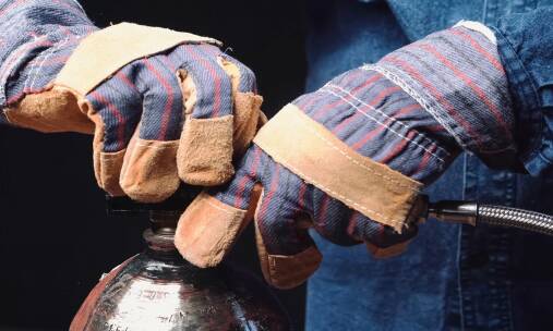 Jakie branże korzystają z badań szczelności?