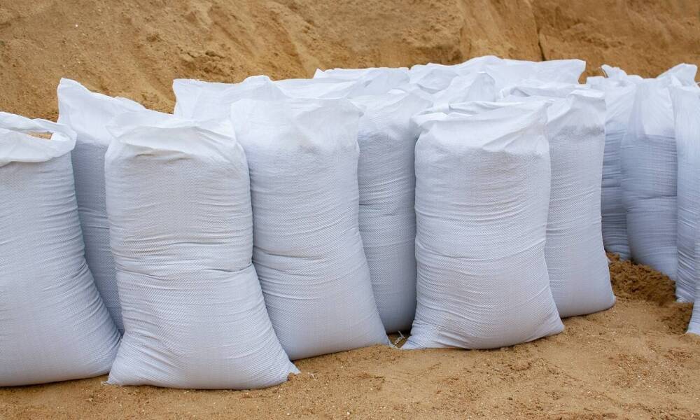 Piasek w workach czy luzem – który wybrać?