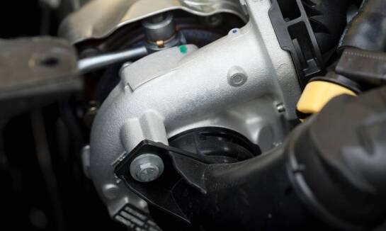 Kiedy opłaca się kupić samochód z turbosprężarką?