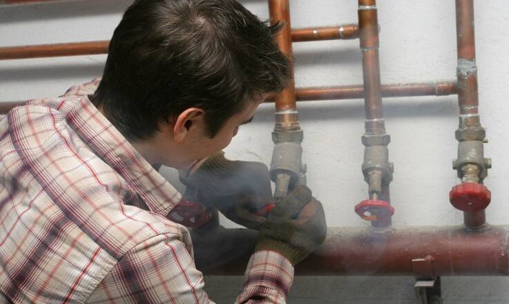 Na czym polega badania szczelności spoin metodą pęcherzykową?