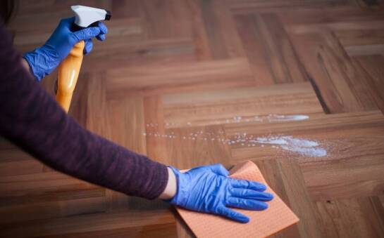 Jak właściwie dbać o podłogę?