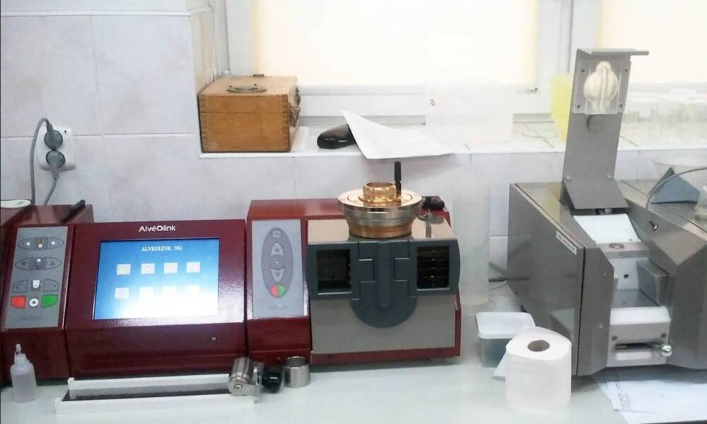 Jak kontrolować temperaturę ziarna w silosach?