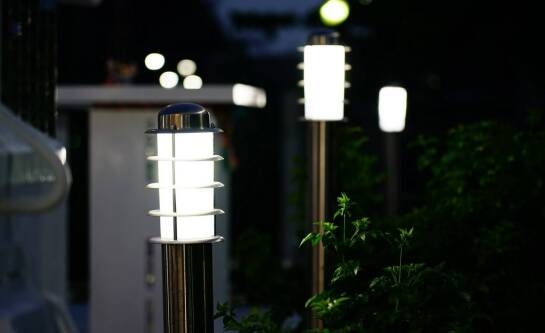 Dlaczego do ogrodu najlepiej wybrać lampy LED? 