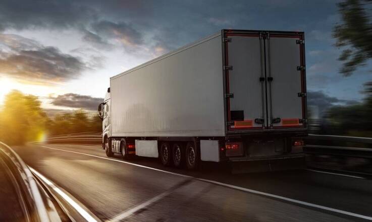 Jak zorganizować transport produktów pochodzenia zwierzęcego?