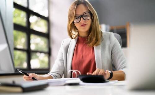 Dlaczego outsourcing księgowy cieszy się coraz większą popularnością?