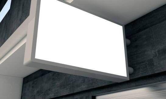 Jak zaprojektować reklamę w formie kasetonu świetlnego?