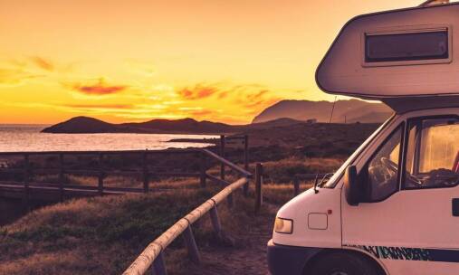 Jak optymalnie wykorzystać przestrzeń w kamperze?