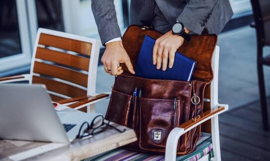 Jak dbać o torbę ze skóry naturalnej?