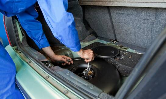 Kiedy potrzebna jest wymiana zbiornika gazu do samochodu?