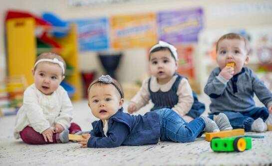 Jakie zajęcia dla małych dzieci oferuje żłobek niepubliczny?
