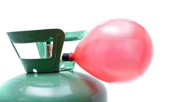 Czym wypełnia się balony?