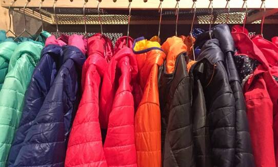 Jak urozmaicić klasyczny model kurtki?