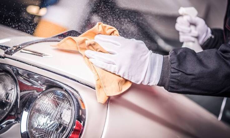 Jak odnowić auto zabytkowe, by nie zatraciło dawnego uroku?