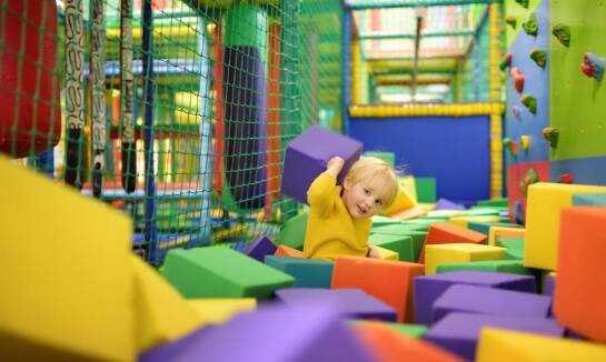 Niezapomniane przygody w sali zabaw dla dzieci w Ząbkach