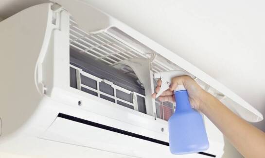 Jak czyścić domową klimatyzację?