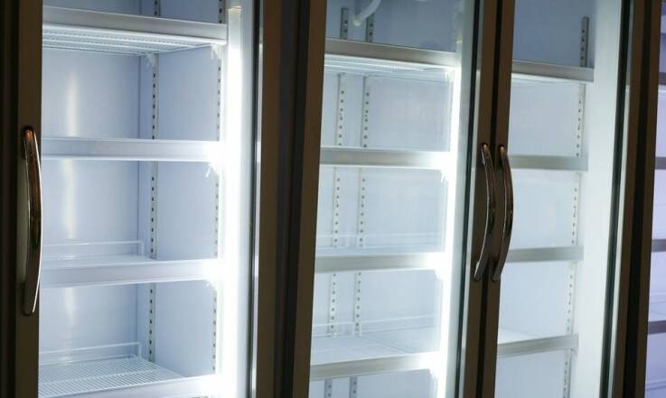 W jakich branżach wykorzystywane są szafy chłodnicze?