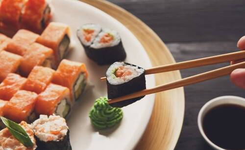 5 rodzajów sushi, które warto znać