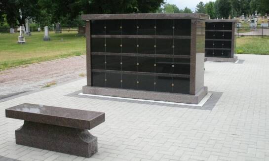 Gdzie można składować urnę z prochami zmarłego?