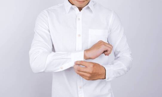 Koszule z jakich materiałów są najwygodniejsze w noszeniu?