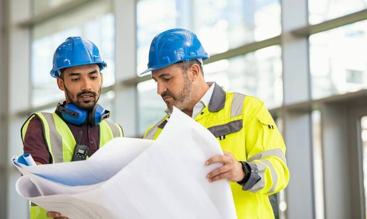 Jakie są różnice między konstruktorem budowlanym a architektem?