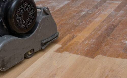 Jak skutecznie odnowić stary parkiet?