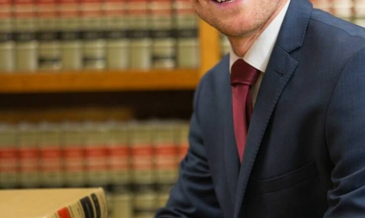 Obsługa prawna osób fizycznych: jakie usługi oferuje współczesna kancelaria prawna?