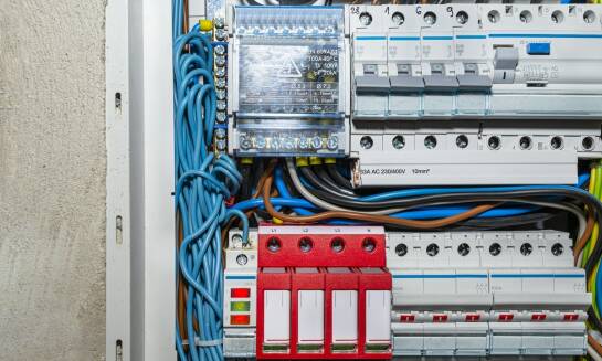 Rozdzielnice niskiego napięcia - efektywne zarządzanie energią elektryczną