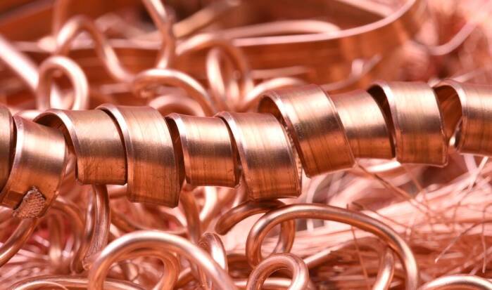 Wystawianie odpowiedniej dokumentacji - jakie wymogi muszą spełnić firmy zajmujące się recyklingiem odpadów przemysłowych?