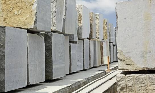 Zastosowanie kamienia naturalnego w renowacji zabytkowych budynków