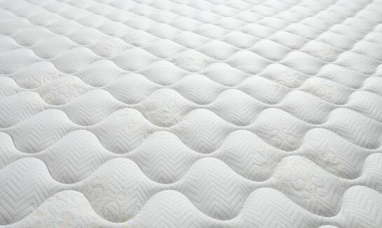 Jakie są najpopularniejsze rodzaje materaców i dla kogo są przeznaczone?