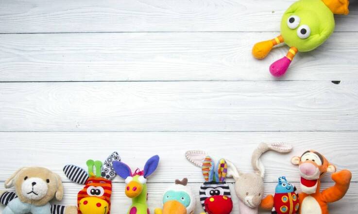 Zabawki dla niemowląt: jak wybrać te odpowiednie dla swojego malucha?