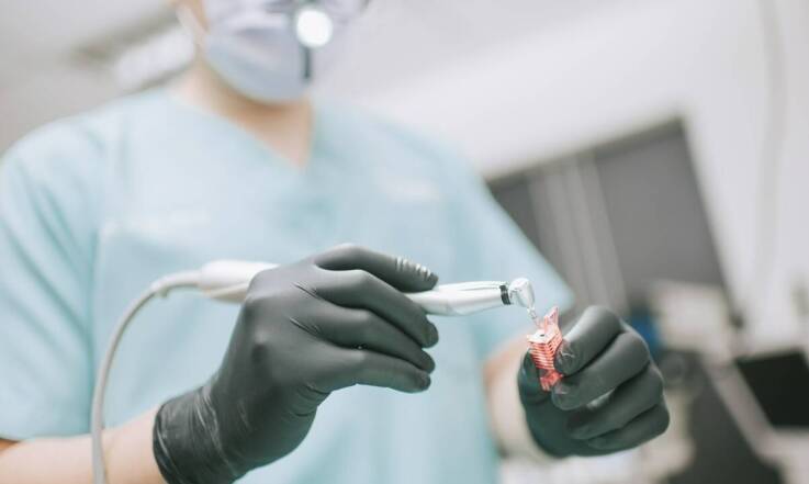 Stomatologia zachowawcza: leczenie próchnicy i odbudowa zębów