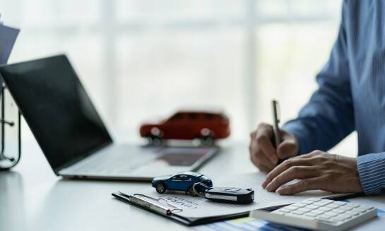 Jak sprzedać stare auto? Porady i wskazówki dotyczące skupu starych samochodów