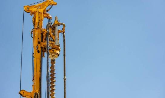 Jak wybrać odpowiednią studnię głębinową: poradnik dla właścicieli domów