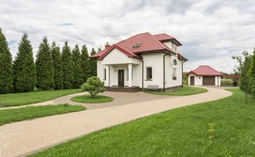 Utrzymanie i konserwacja domków angielskich - praktyczne porady