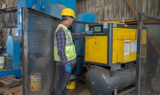 Wpływ osuszaczy sprężonego powietrza na redukcję kosztów operacyjnych w zakładach przemysłowych