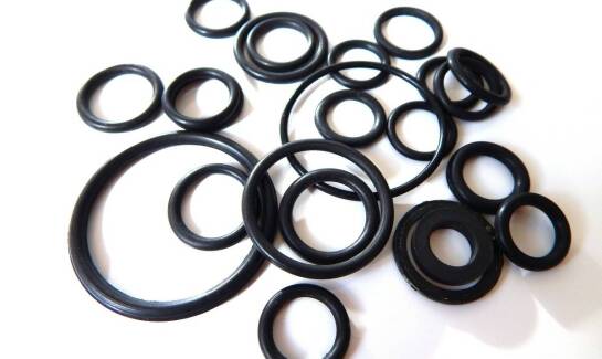Właściwości i zastosowania uszczelki gumowej płaskiej w przemyśle