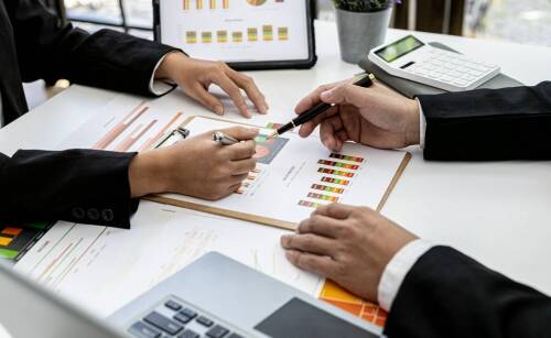 Wycena aktywów niefinansowych - metody i praktyka