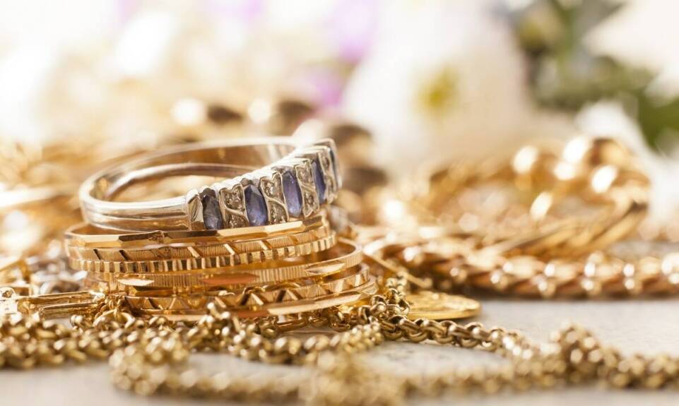 Biżuteria antyczna - jak rozpoznać jej wartość i autentyczność?