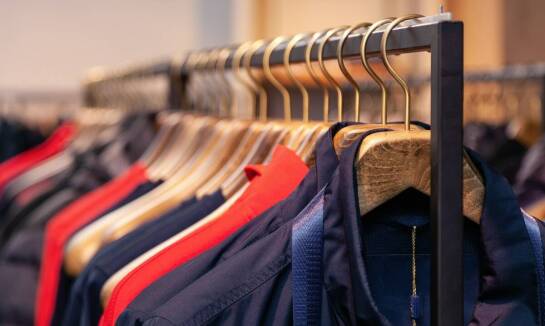 Jak dbać o garnitur, aby służył przez długie lata i utrzymywał elegancki wygląd?