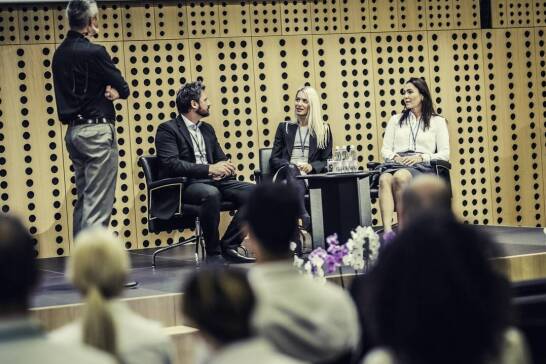 Jak zaplanować konferencję z uwzględnieniem potrzeb osób niepełnosprawnych?