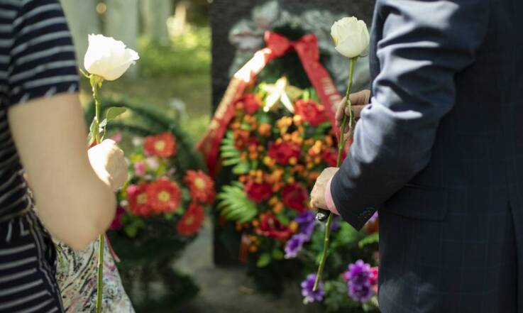Praktyczne porady dotyczące organizacji ceremonii pożegnalnej dla pupila
