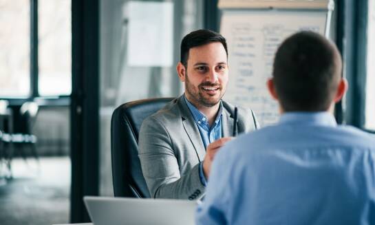 Jak rozwijać naturalny styl przywódczy dzięki współpracy z coachem menedżerów w Piasecznie?