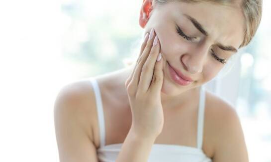 Kiedy warto odwiedzić dentystę poza rutynową kontrolą?