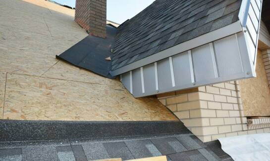 Wymiana pokrycia dachowego – kluczowe kroki do sukcesu