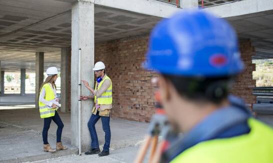 Rola pomiarów tachimetrycznych w inwestycjach budowlanych - oferta biur geodezyjnych w Poznaniu