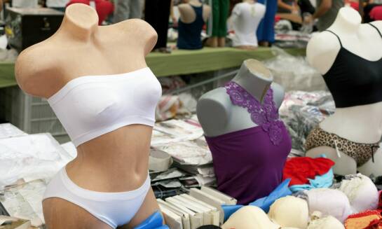 Aerial pole dla początkujących: jakie akcesoria ułatwią start?